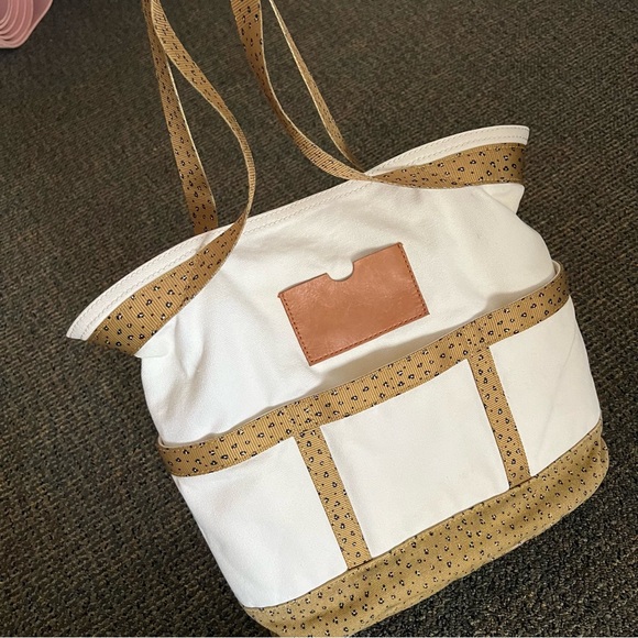 Madewell Canvas Camden Tote Bag in Mini Leopard - Picture 3 of 11